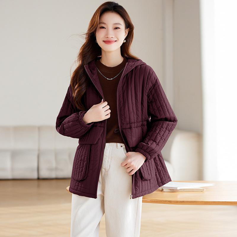 

Женское стеганое хлопковое пальто средней длины 2024 - Модное, легкое зимнее пальто для женщин среднего возраста XL (130-145 jin) красный