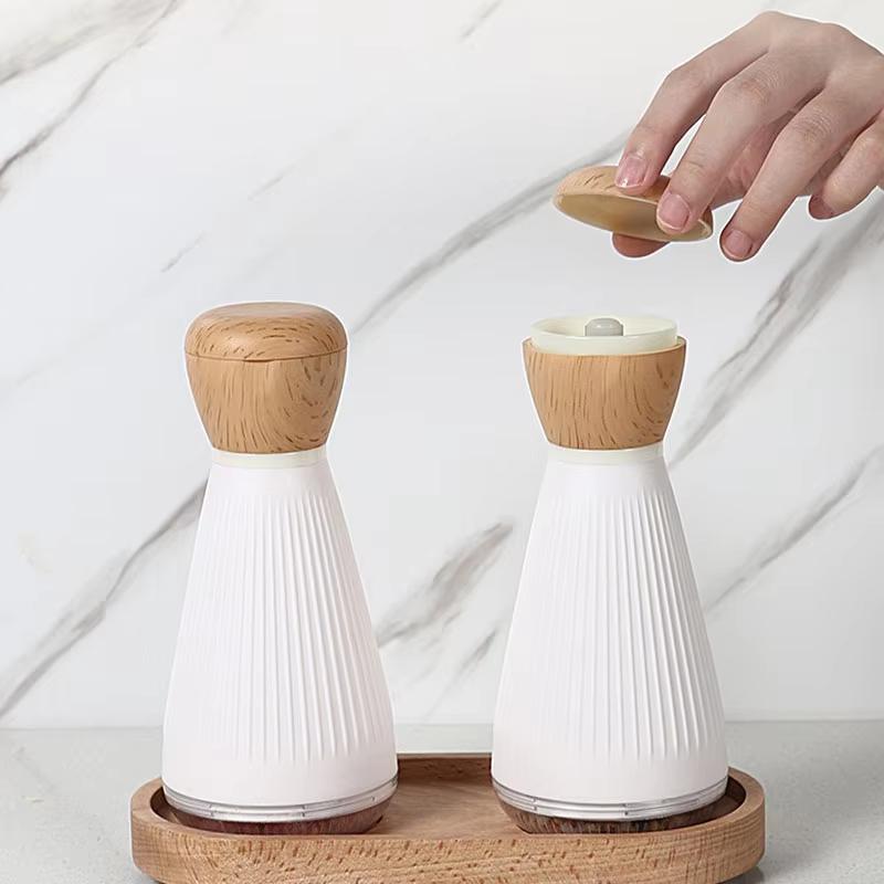 Manual Salt and Pepper Grinder Set Ceramic Grinder with Bamboo Stand Adjustable Coarse Salt and Pepper Mills Kitchen Gadgets