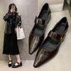 2025 Frühling spitze mittelalterliche Mary Jane Schuhe Damen dicker Absatz leichter Mund Einzelne Schuhe mittlerer Absatz kleine Lederschuhe Britische lässige einzelne Schuhe