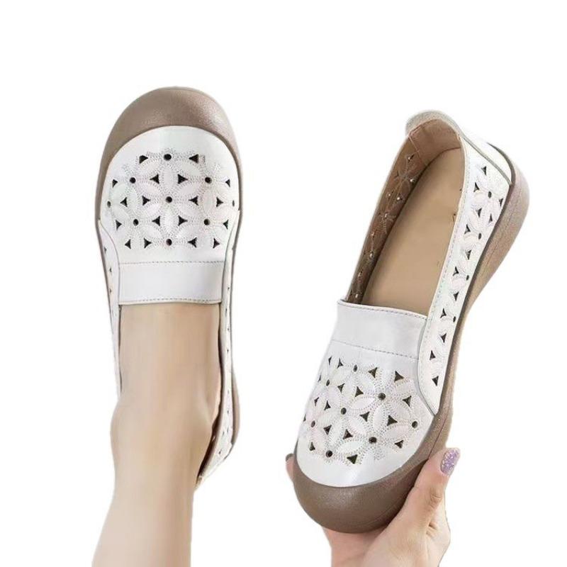 Summer new hollow Doudou shoes soft leather soft sole casual one-pedal comfortable flat bottom breathable comfortable shoes