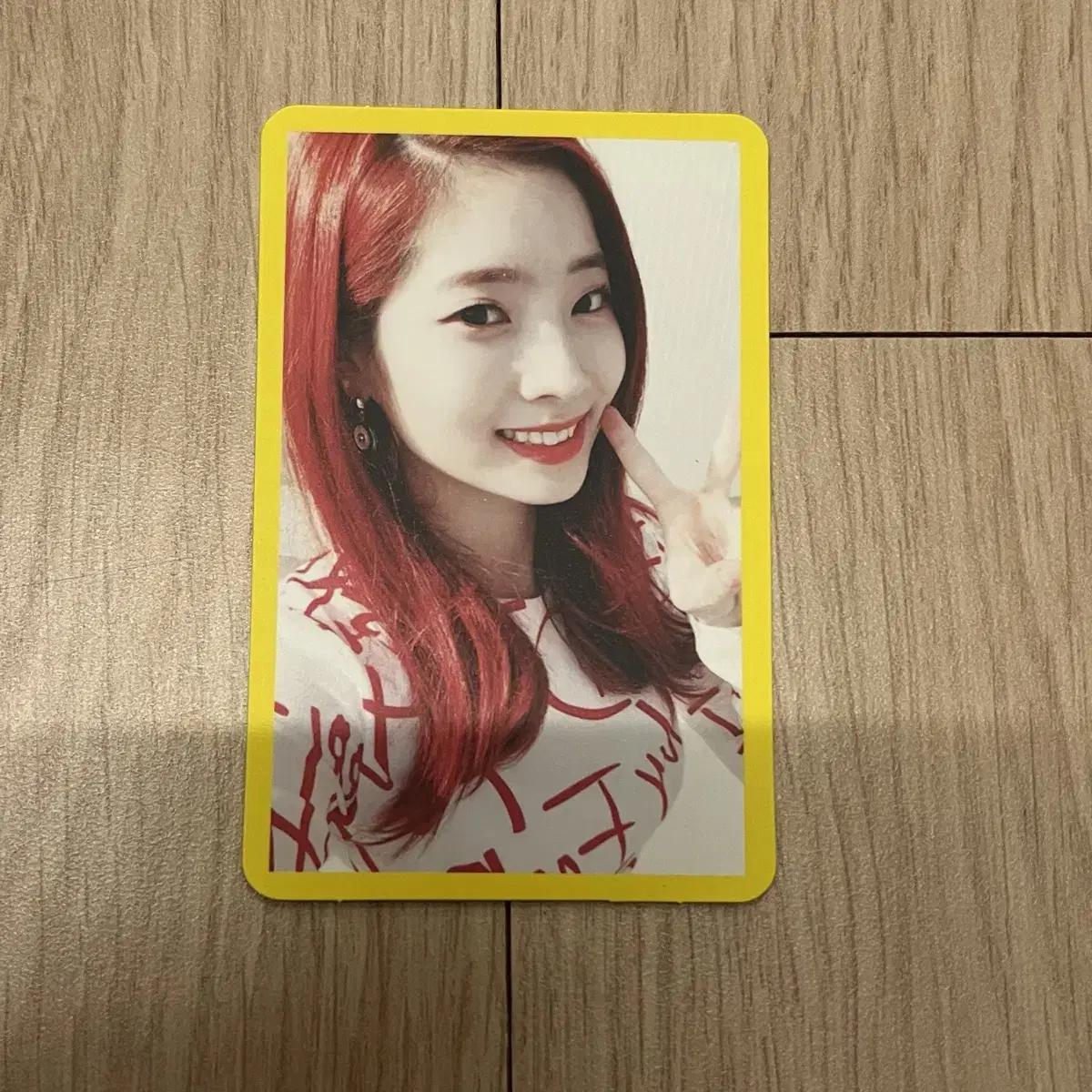 

Twice Дахён Knock Kncok Альбом Фотокарточка