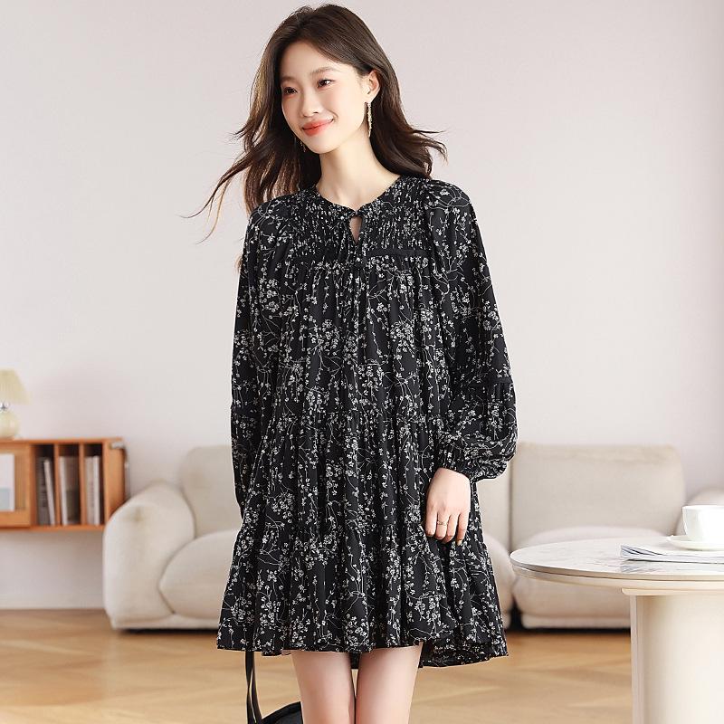 Plus Size Women's Floral Chiffon Dress: Salt-Sweet Autumn Style with Long Sleeves