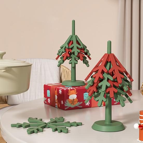 4Pcs Christmas Tree Coasters with Base Silicone Drink Coasters Thermal Pot Holder Insulation Pads for Table Protection Festive Decor
