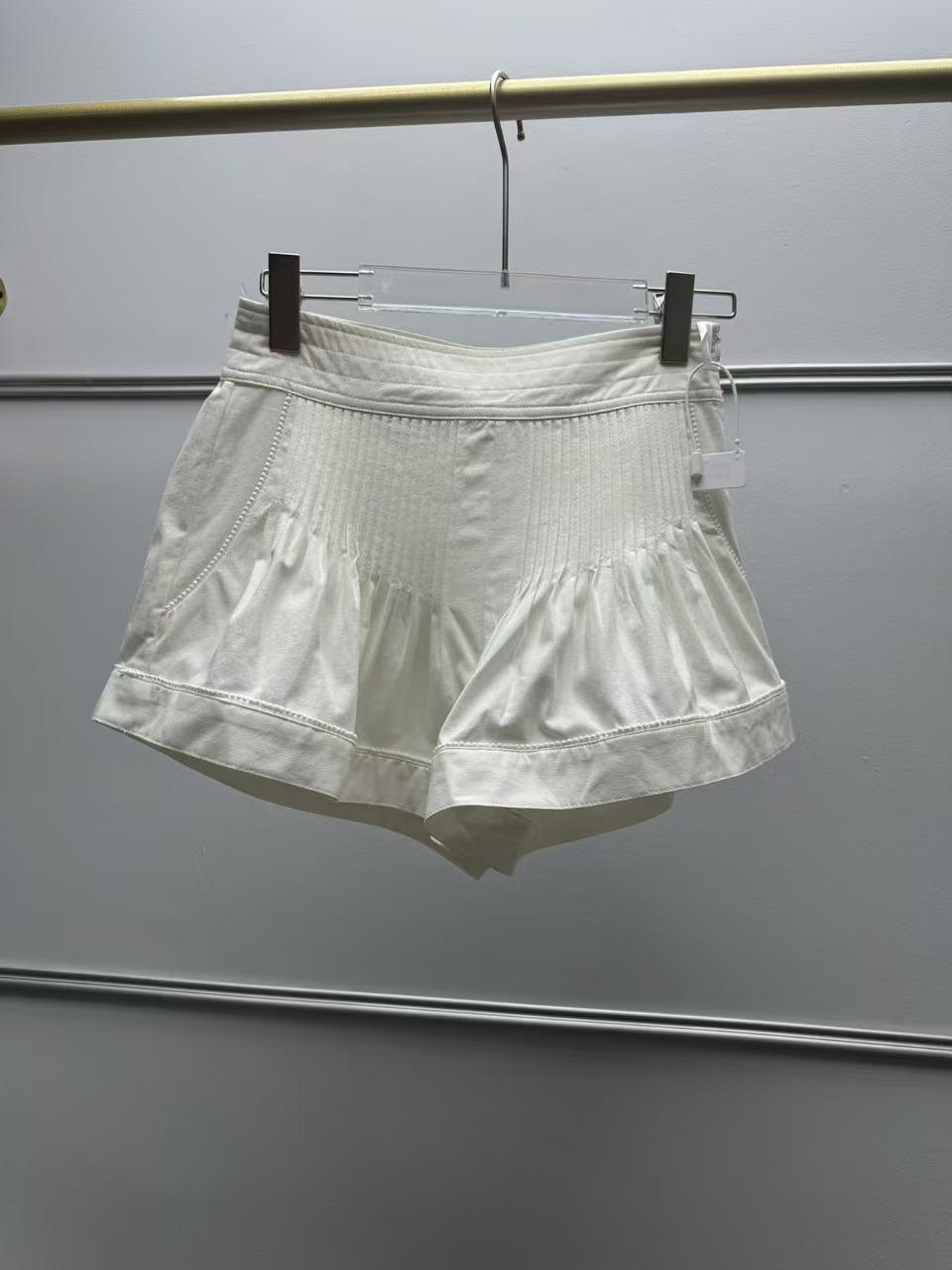 French Niche Spring/Summer 2026 Sweet Ruffle Lantern Sleeve Shirt & Shorts Set for Women L