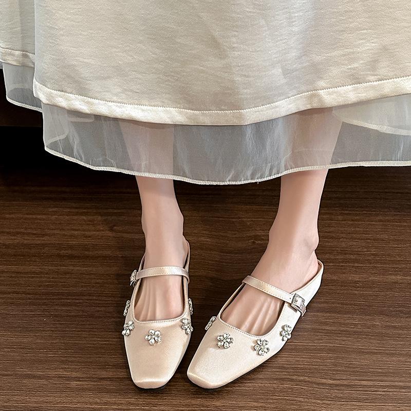 Fashion Sparkling Rhinestone Satin Flat Sandals Women Fairy Core Slip On Mules for Dress Outfits