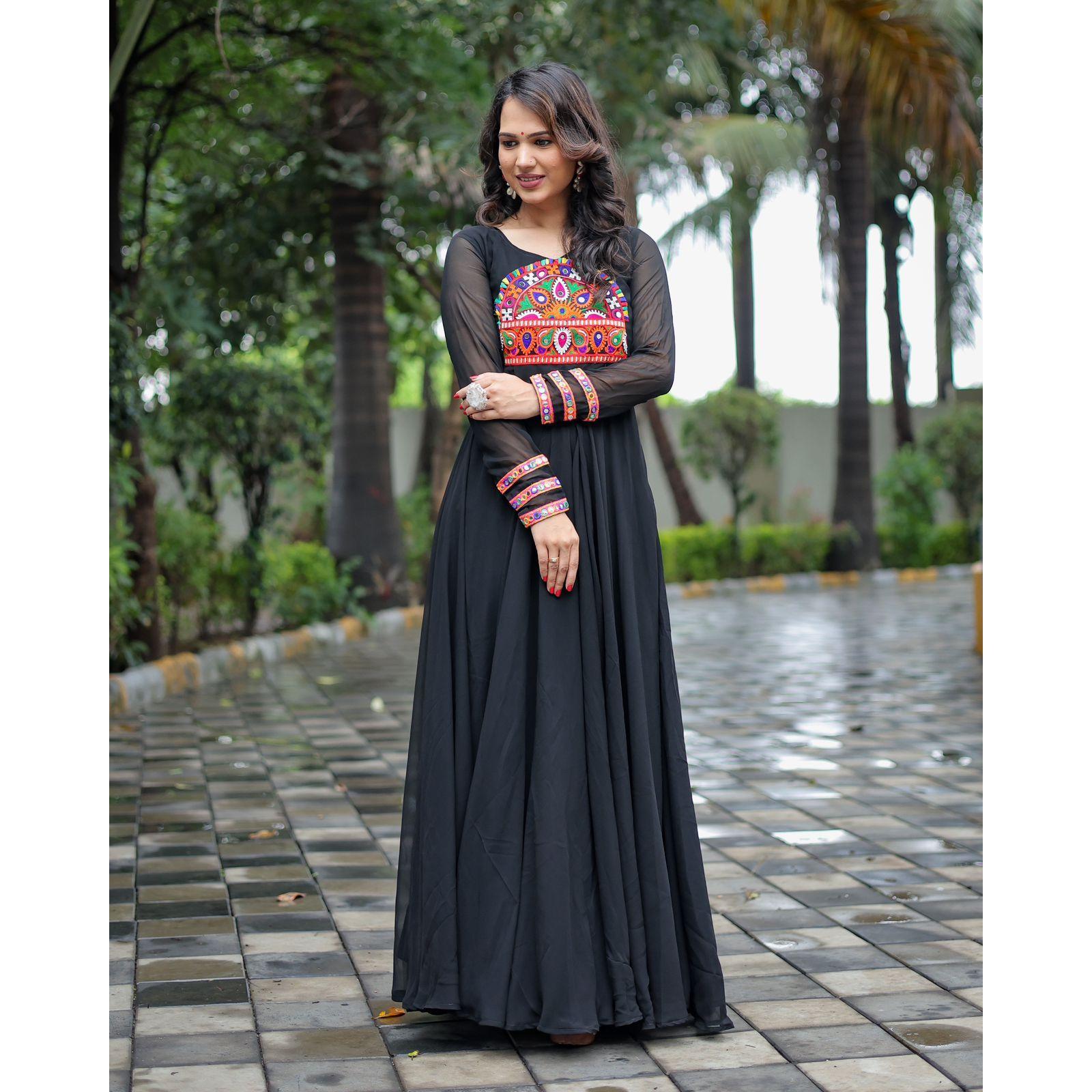 

Новое дизайнерское платье Treaditional Look Gamthi Work Fox Georgette для женщин и девочек