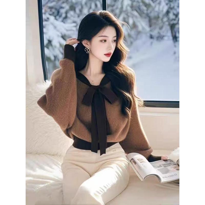 Women's Red Velvet Bow Tie High-End Pullover Sweater for Autumn/Winter 2025