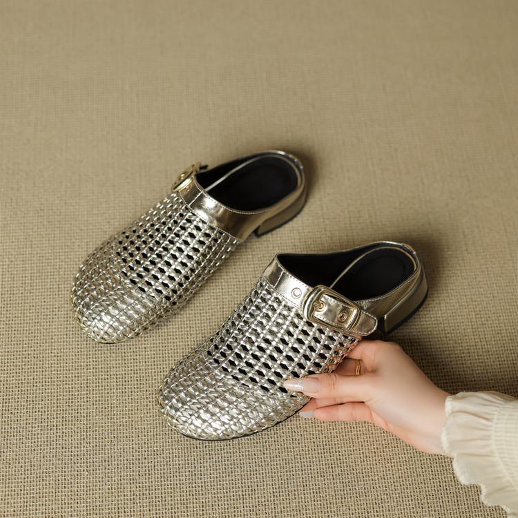 Design sense Roman woven hollow bag head cool slippers 2025 summer new wear round head thick heel muller shoes women