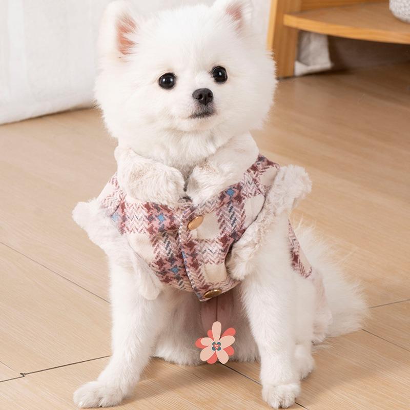 Dog clothes are warm in autumn and winter, and the thick rabbit fur grid can be towed. Teddy Bigbear Small Dog Clothing