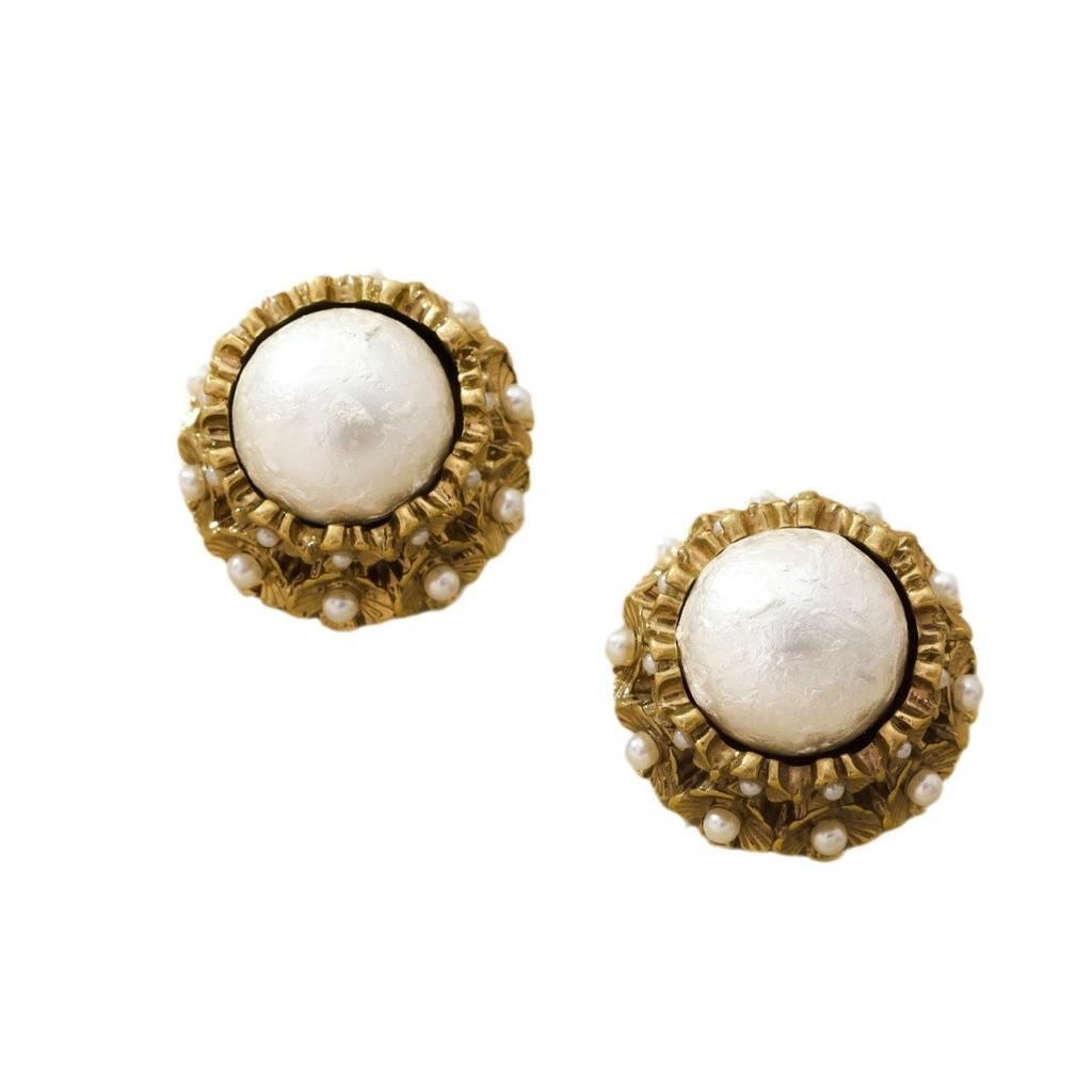 Elegant Fashionable Pearl Earrings With French Temperament Niche Design Sense Light Luxury Retro High-end