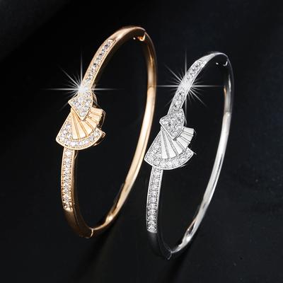 Neues, modisches, schlichtes, elegantes Fächer-Design mit Mikro-Intarsien-Zirkon, hochsensibles Nischenarmband für die Freundin