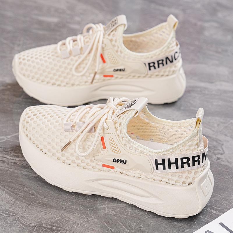 Fashion The 2025 Summer New Womens Shoes Casual Shoes and Sports Shoes Are Breathable and Comfortable Soft Soled Shoes