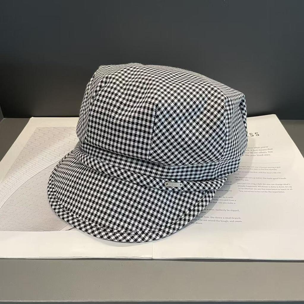 Xiaoxiang Style Patterned Equestrian Hat for Women Warm for Autumn and Winter  Simple Solid Color Octagonal Hat  Fashionable Newsboy Hat Trend