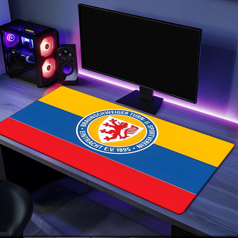 Braunschweig Fc Crest Design Mouse Pad, Rubber Base, Mouse Pad for Gamers and Office Use, Gaming Desk , Easy To Clean Mat Christmas Fan Gifts