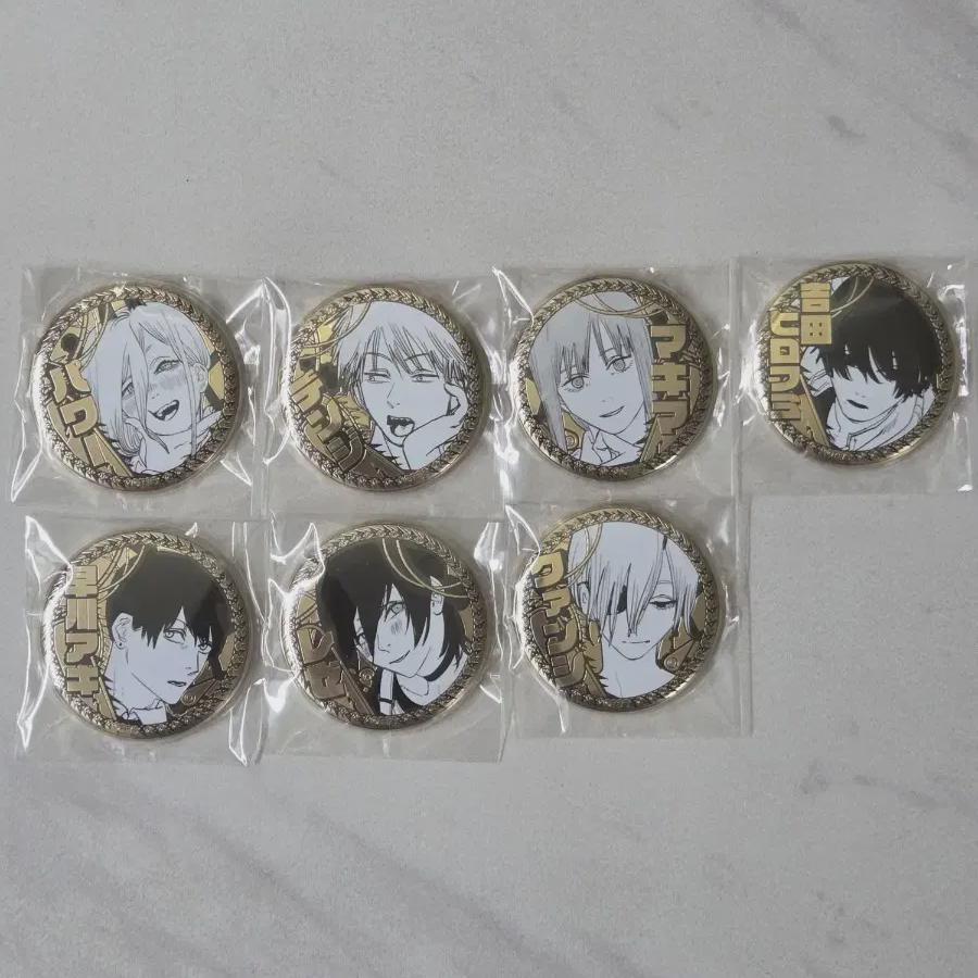 

Chainsaw Man Original Gold Can Badge Collection 7 Types