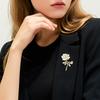 Broche para Mujer Hueco Diseño de Flor Rosa 3D Pin de Aleación Insignia para Trajes Abrigos Jerseys Accesorio de Viaje Diario