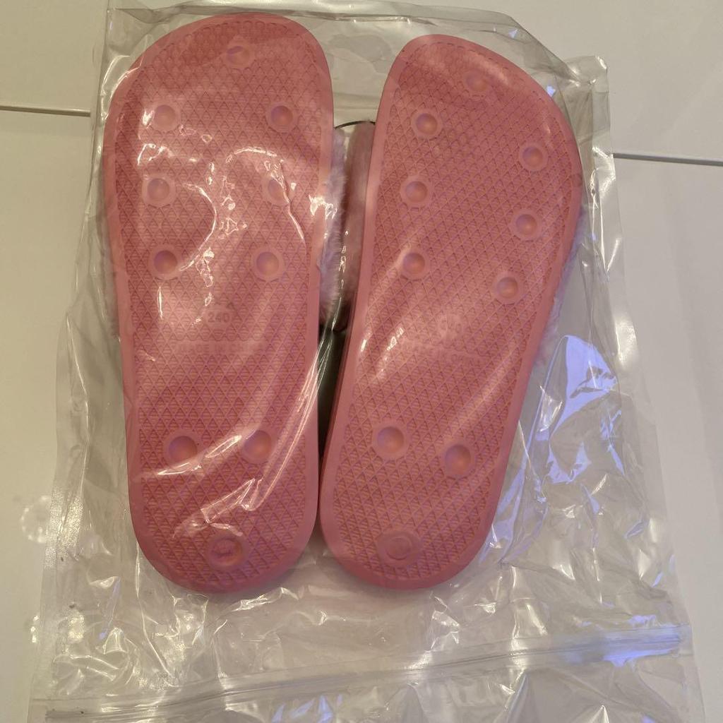 [USED] Blackpink Slippers, Size S