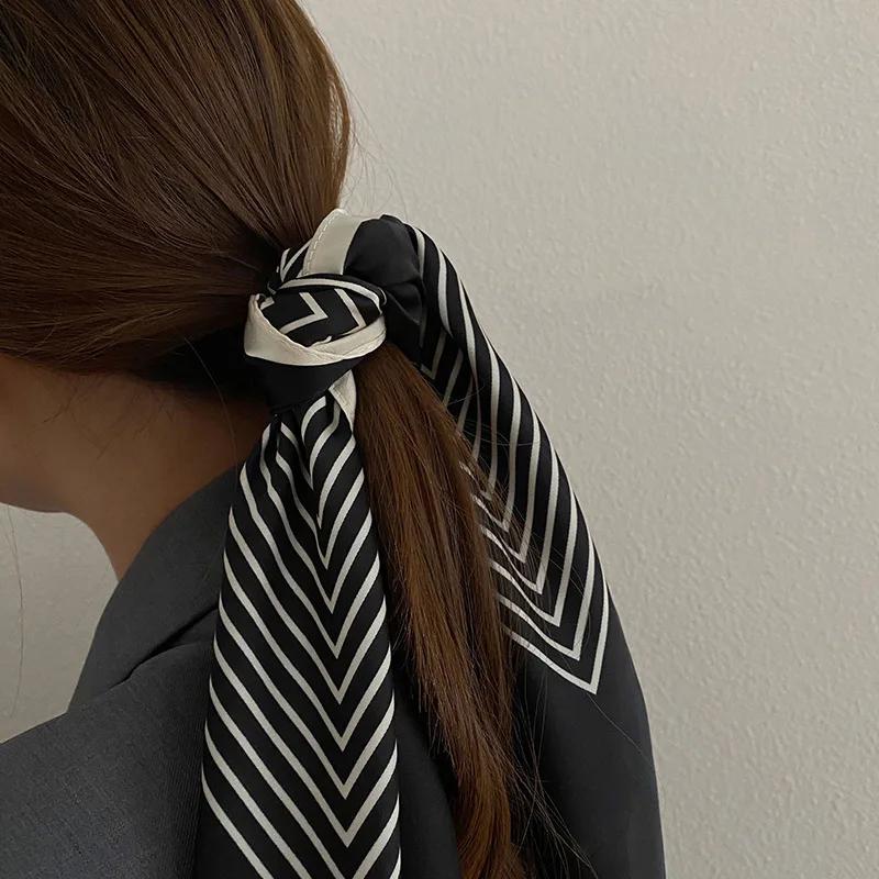 Square Imitation Silk Scarf Black And White Striped Head Wrap For Women Multifunction Silk Feeling Neckerchief