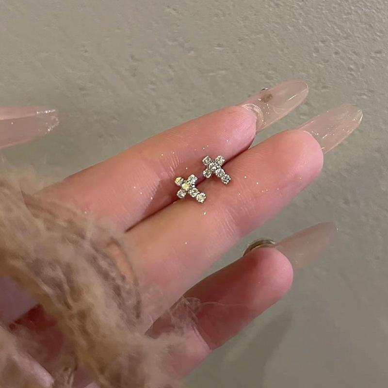 

Циркон серьги с бахромой от холодного ветра модные супер блестящие серьги легкая роскошь высокий класс темперамент универсальные серьги