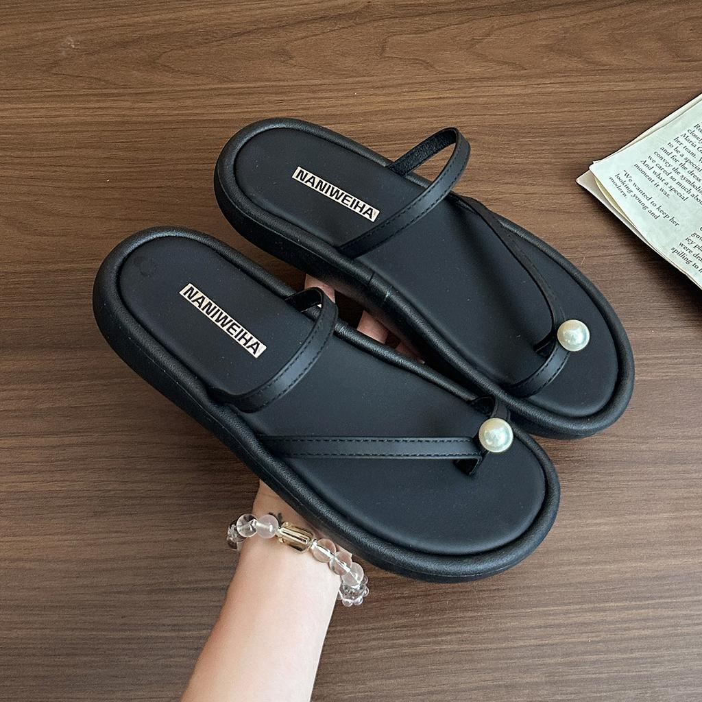 Platform-soled Toe Sandals 2025 New Korean Version of Pearl Fairy Style Fashionable and Versatile, Wearing Beach Cool Slippers