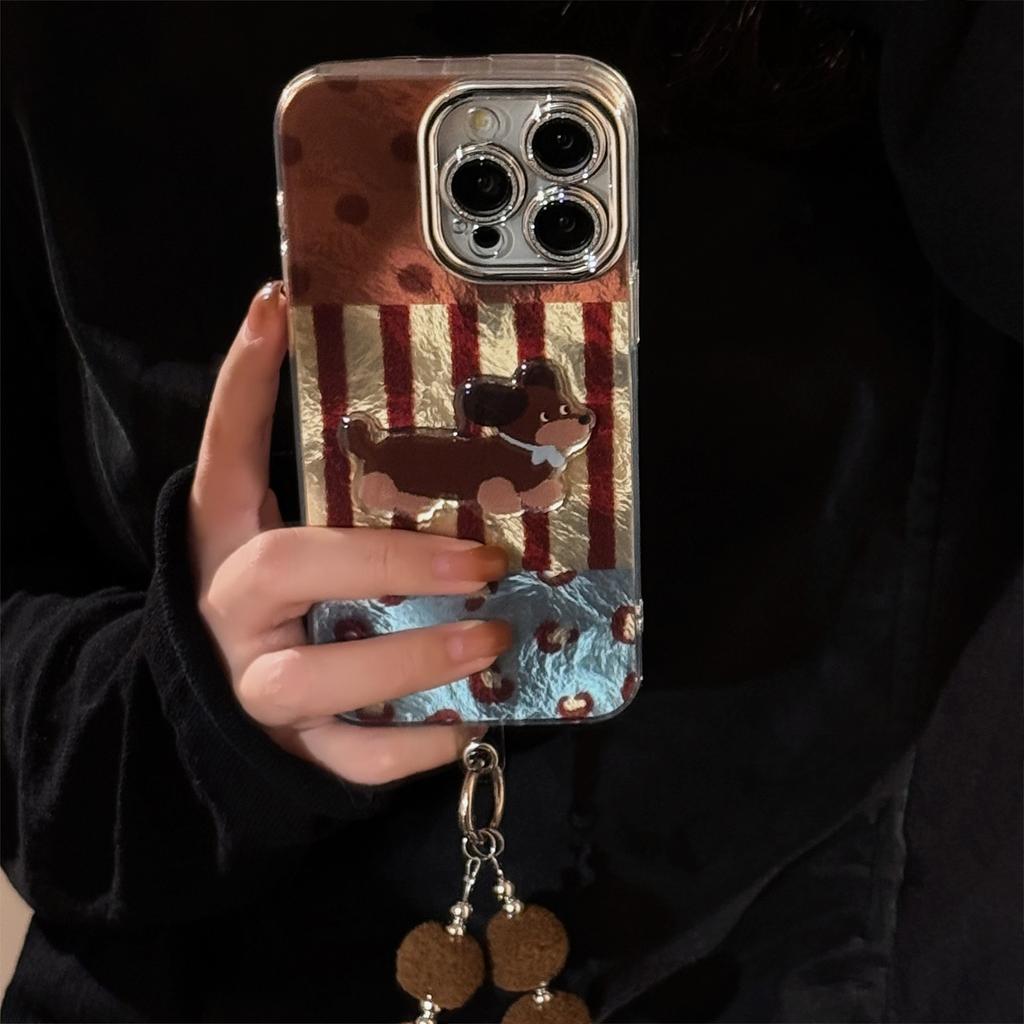 Anwendbar auf iPhone16 Handyhülle Apple 17promax gestreift retro Dackel Hund Plüsch Lanyard Herbst und Winter