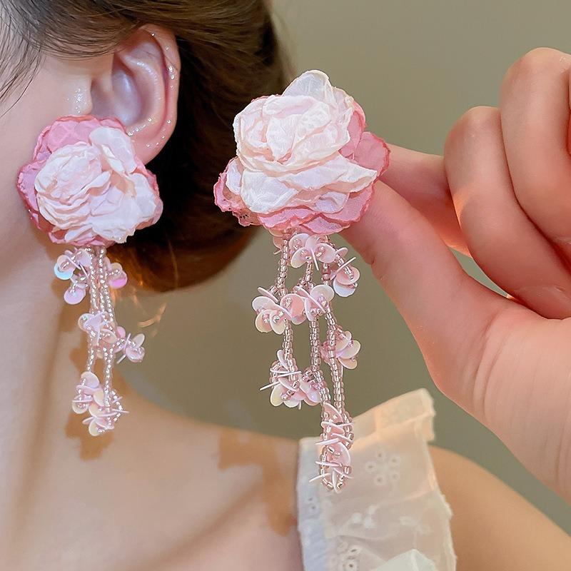 Dopamine petal mesh stud earrings new popular seaside vacation wind earrings exaggerated temperament versatile earrings wholesale