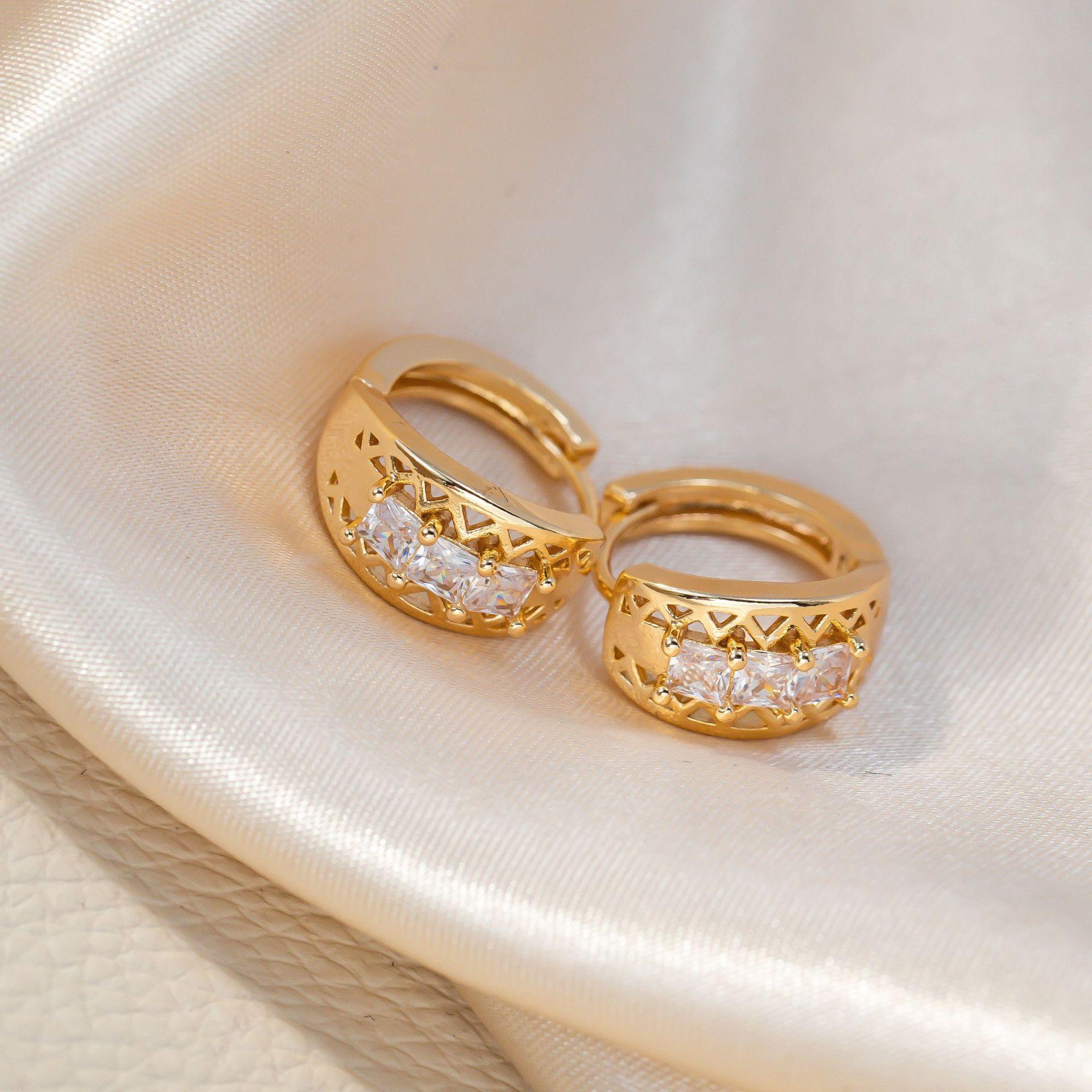 Single Row Rhinestone Hoop Earrings: Classic Luxury Creative Style for Women