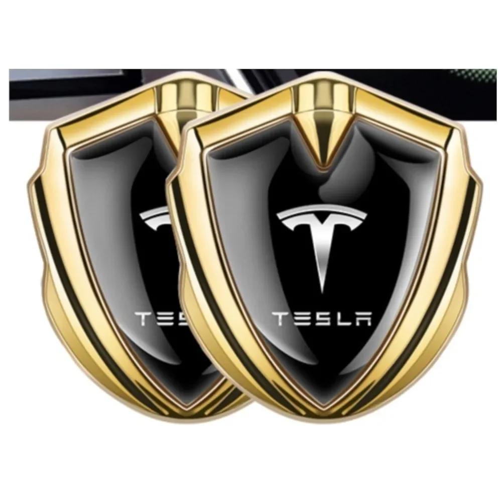 Samolepka na auto 2025 Nová Tesla 1/2ks 3D kovové samolepky na karoserii auta Vlastní odznaky Dekorace Autopříslušenství Pro Tesla Model 3 Y X S Ro