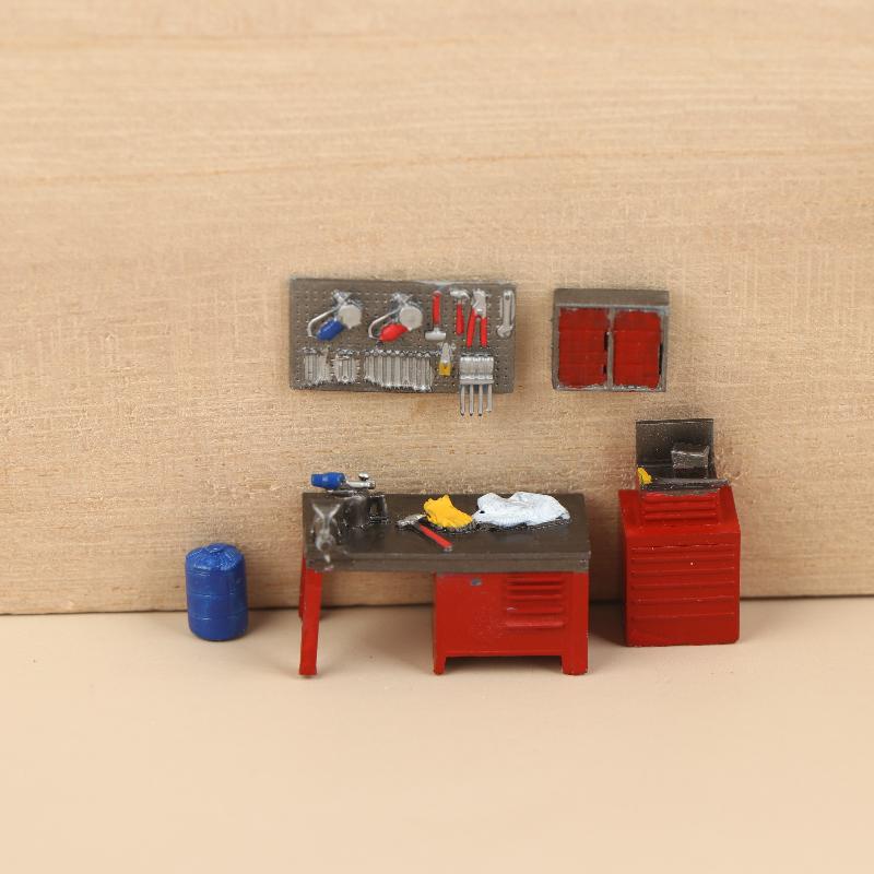 1/64 Scale Tool Bench/Pegboard Model Garage Scene Display Prop Accessories Collection Gifts
