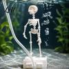 Decoraciones de Acuario para Halloween Esqueleto Bailarín Impulsado por Burbujas Articulaciones Móviles Esqueleto Decoración Atmosférica para Pecera Adorno Calavera Realista Oscilante para