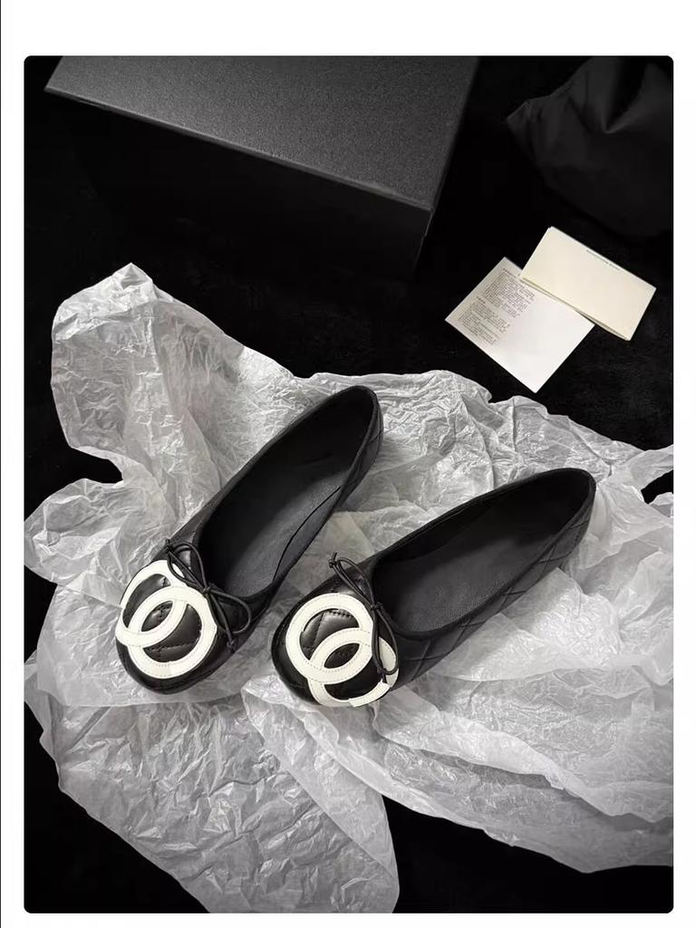 Zauważ drugie włosy! Xiaoxiangfeng podwyższenie wewnętrzne płytki otwór buty na płaskiej podeszwie nowe płaskie buty jeden pedał z spódnicą jesień wróżka