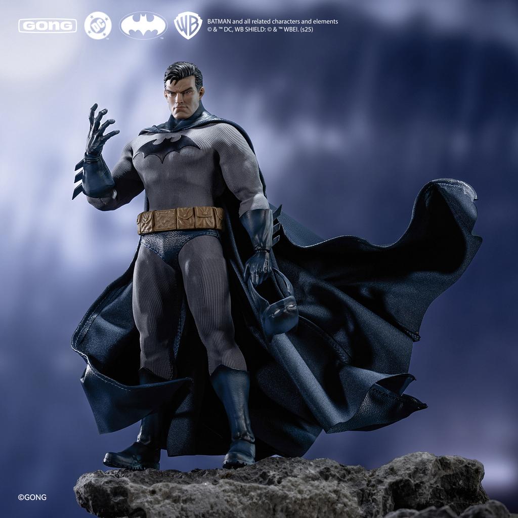 In Stock Genuine Gong Dc Silence Batman Cloth Outfit Action Figure Batman Anime Figures 3d Batman Gift Toy Collectible Movable