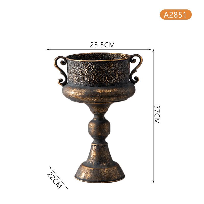Retro Iron Art Dried Flower Vase Photography Studio Old Decoration Ornament French Romantic Trophy Shaped Craft
