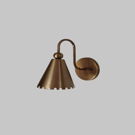 Retro Messing Vegglampe – Tidløs Sjarm Belysningsarmatur