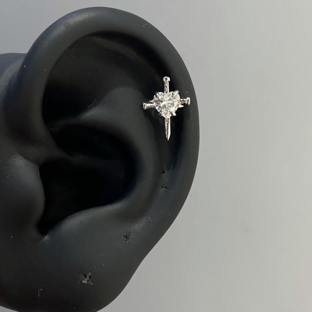 

1Pcs Shiny Zircon Heart Cross Ear Bone Nail Bling Fashion Love Cartilage Earrings for Women Men Piercing Jewelry Accessories