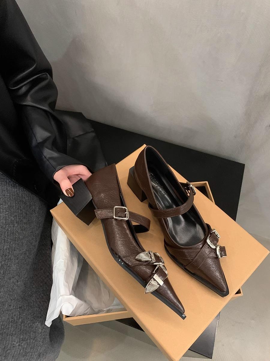 

thick heel black pointed single shoes women s 2025 new Korean version French small leather shoes retro commuter temperament loafers shoes 40