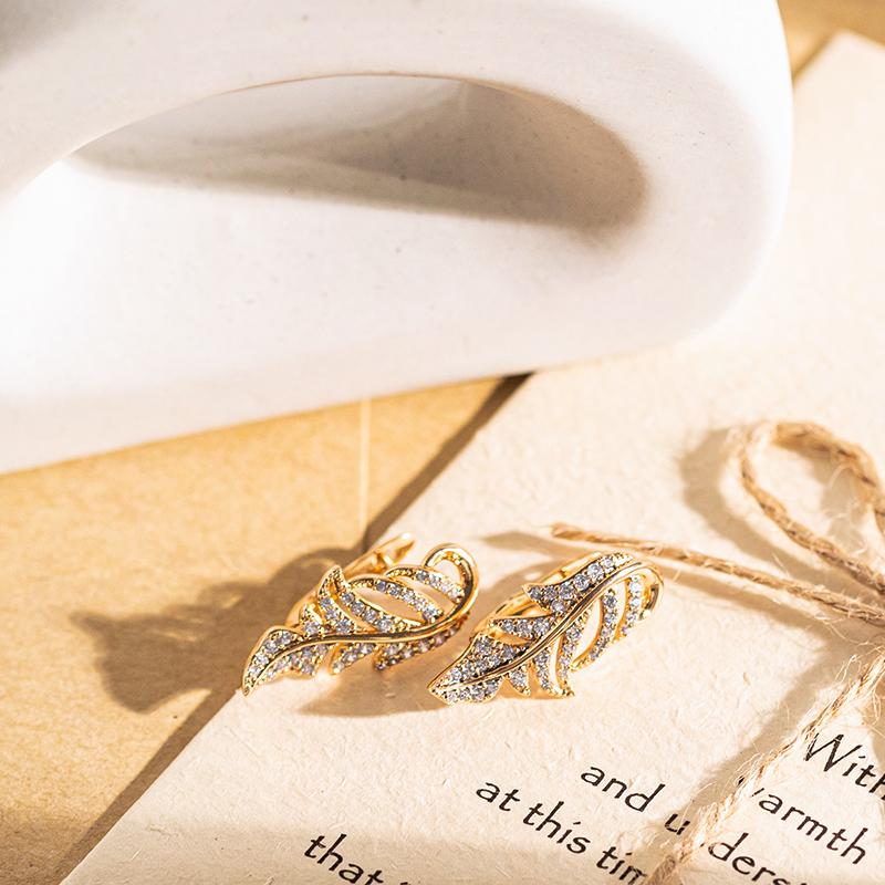 Hohle Textur Blatt baumeln voller Zirkon englische Ohrringe Frauen Hochzeit Vintage-Schmuck hypoallergen