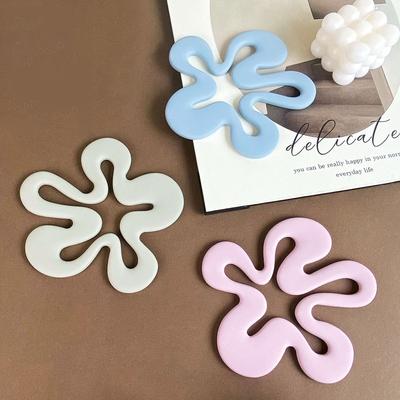 1PCS Irregular Flower Shape Coasters Skid Insulation Cup Mat Antiskid Pat Reusable Kitchen Dishes Accessories Table Protector
