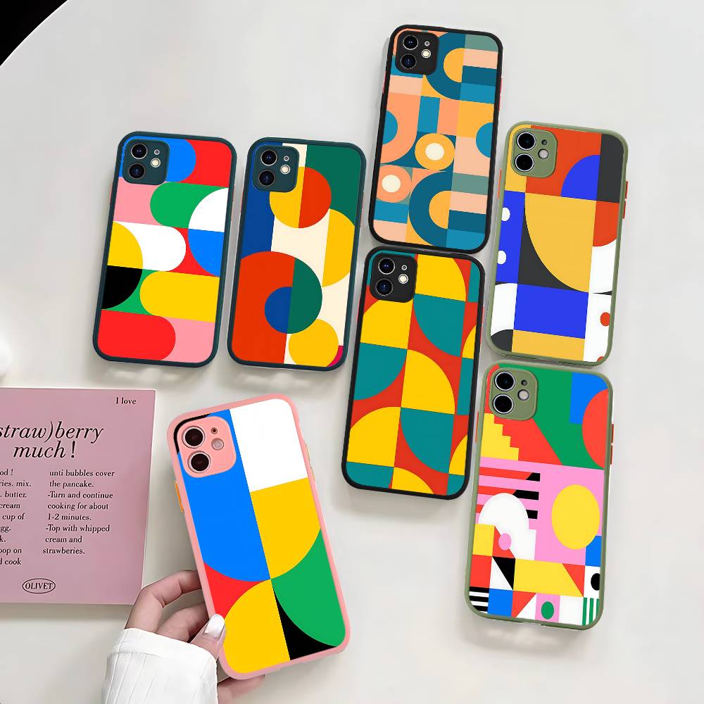 Geometric Bauhaus Art For IPhone 16 15 14 13 12 11 Pro Max X XS MAX Plus Translucent Black Phone Cover