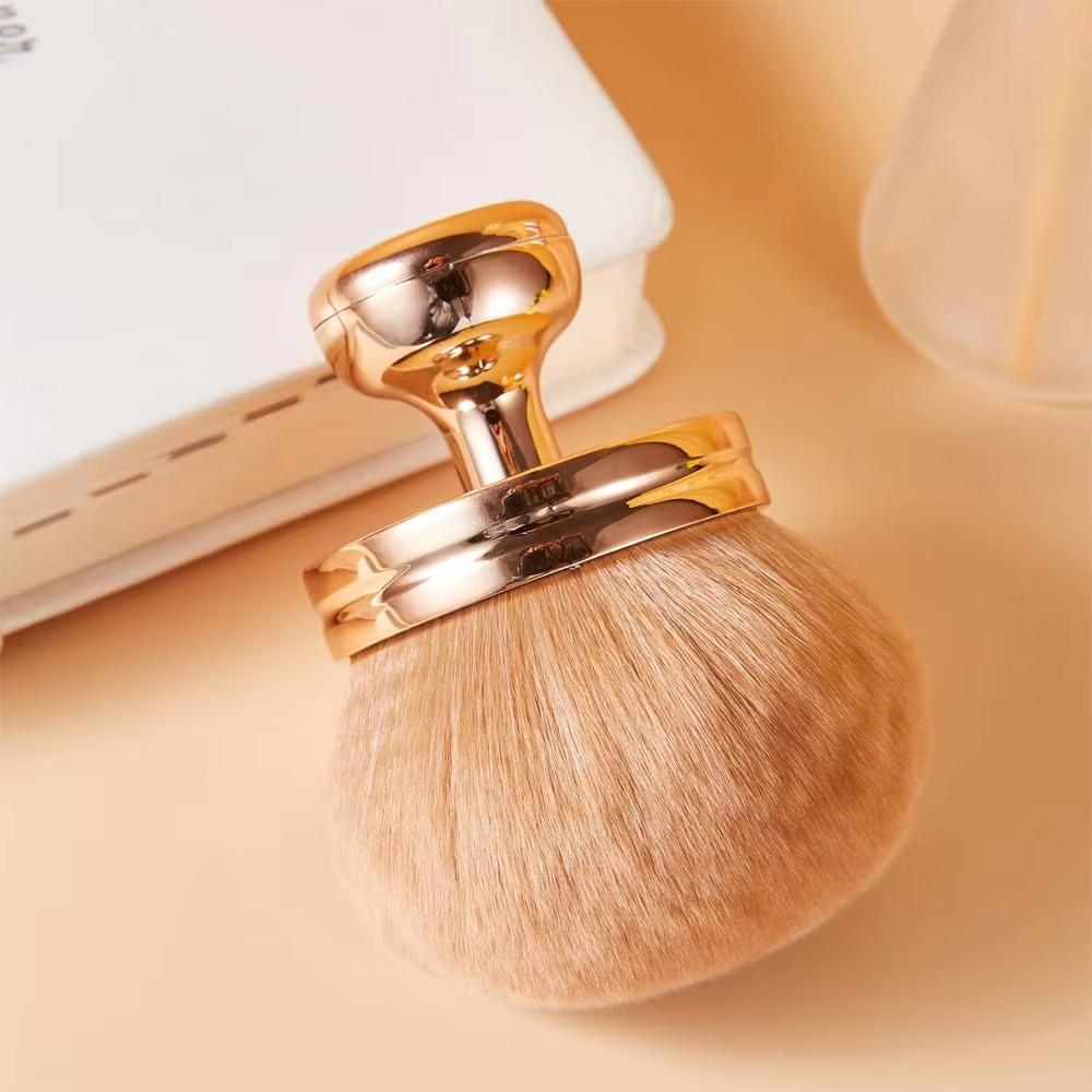 Extra Large Self Tanning Blend Brush Professional Kabuki Powder, Foundation, Blusher, Bronzer, Self-tanner Face and Body Brush