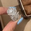 Zirconia Feather Metal Ring: High-End Korean Style, Simple and Trendy Versatile Women's Jewelry.