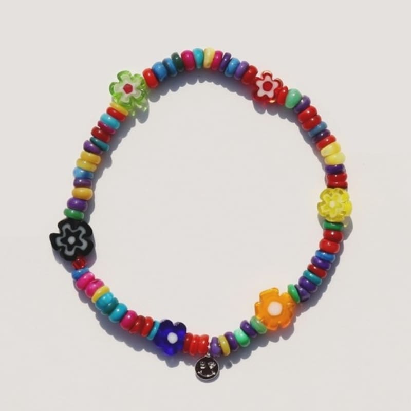 BONBEAU Colored mother of pearl and motive beads Bracelet Teddy bear flower charm mixed color mother of pearl bead bracelet