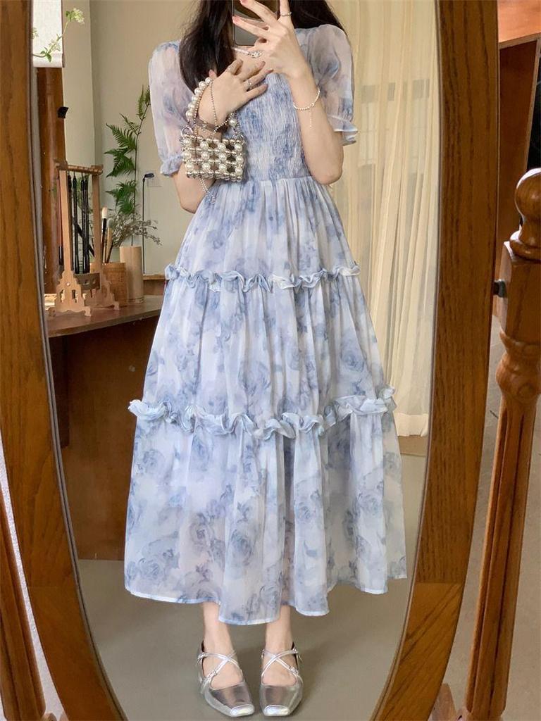 Summer 2024 Retro Floral Square-Neck Long Dress - Mori Style, Waist-Slimming Flounce Fit