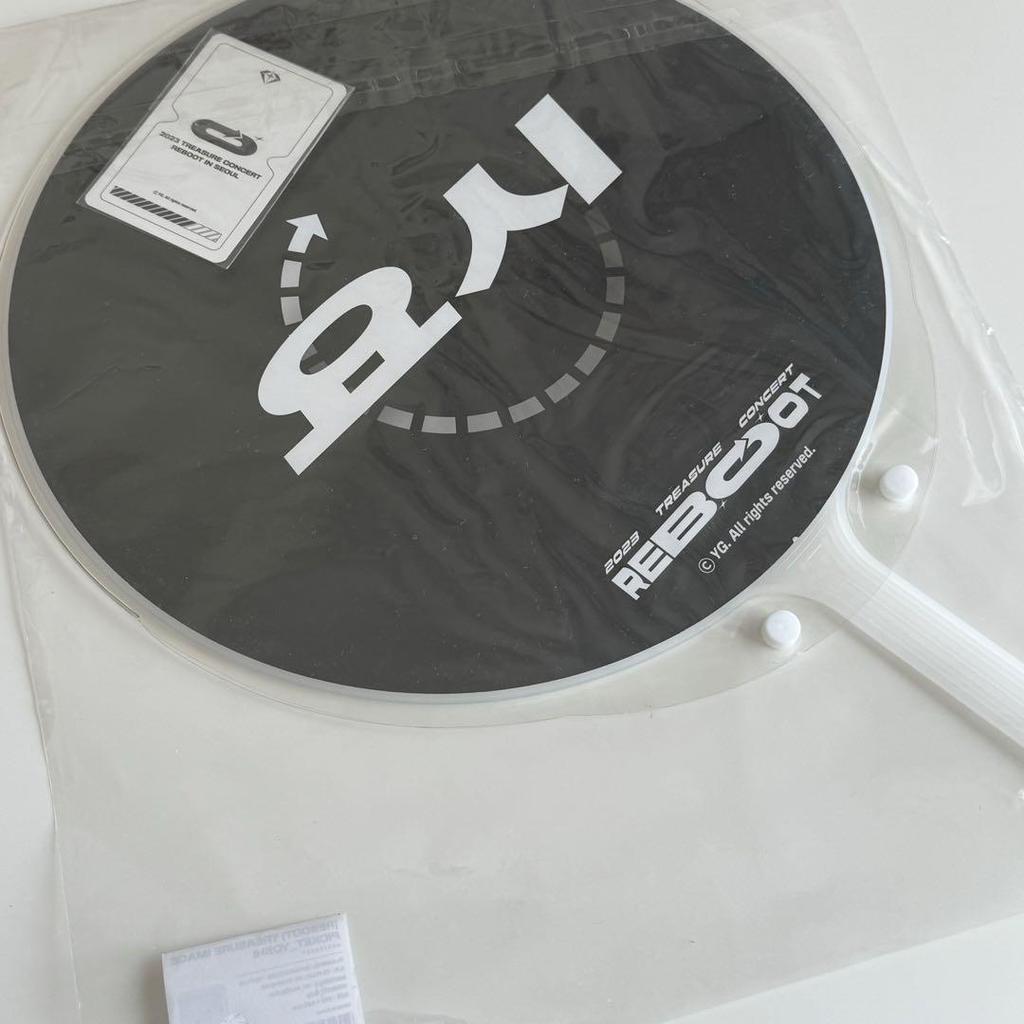 [USED] TREASURE REBOOT Seoul Concert Fan Yoshi