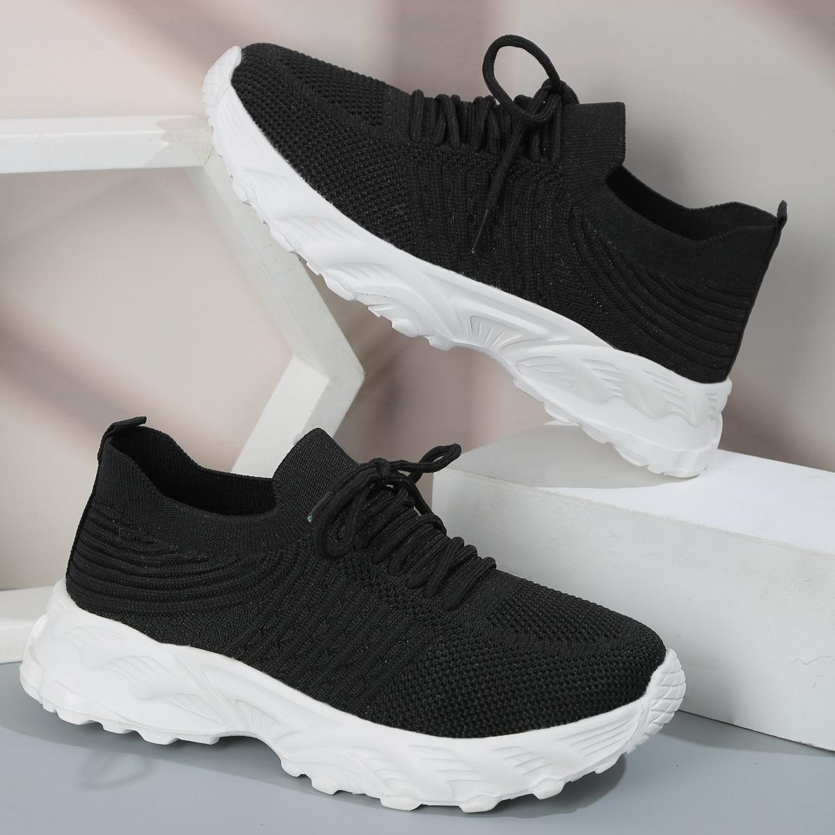 

Spring and summer new fly-woven mesh comfortable casual shoes fashion trend sports shoes low-top breathable thick-soled running shoes 42 чорний
