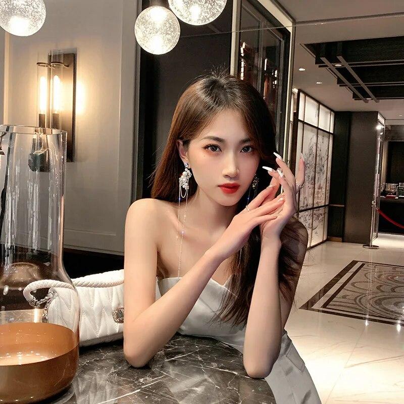 Trend Korean Crystal Dangle Earrings for Women Long Chain Tassel Fashion Earrings Party Jewelry Gift