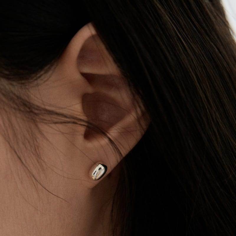 Etrive Bold Bean Earrings_Silver