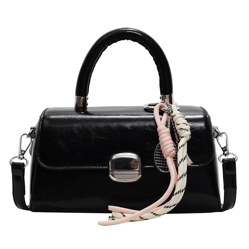 Hot Sale New Products Fashion Simple Style Versatile Portable Small Square Bag Ladies Commuter Niche Premium Casual Messenger Bag