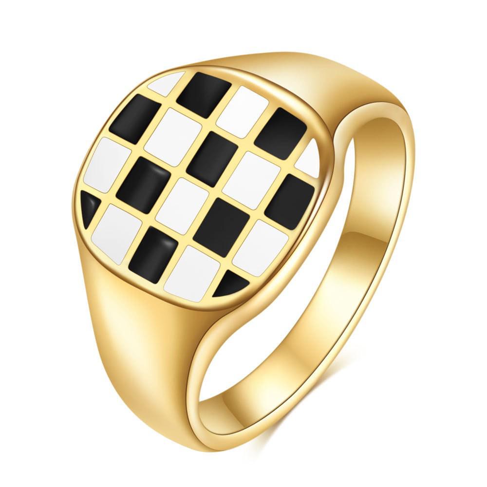 Elegant 18K Gold Stainless Steel Ring with Black and White Checkerboard Design for Women