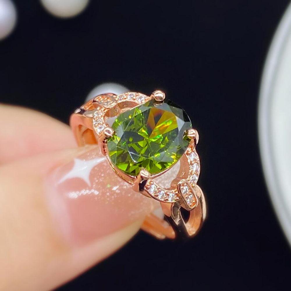 Vintage Oliv Smaragd Kristall Damen Modischer Handaccessoire Leichter Luxus Temperament Ring